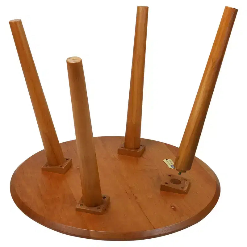 Table basse ronde en bois de cerisier marron, piètement à 3 pieds, 1 personne
