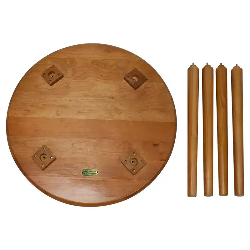 Table basse ronde en bois de cerisier marron, piètement à 3 pieds, 1 personne